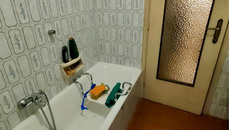 Bagno piano primo