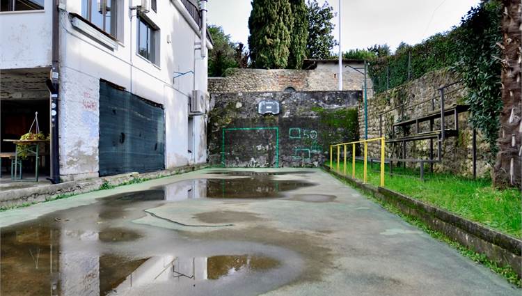 Parte del cortile di proprietà