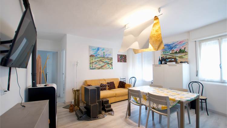 Soggiorno con angolo cottura