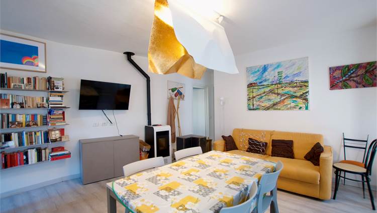 Soggiorno con angolo cottura