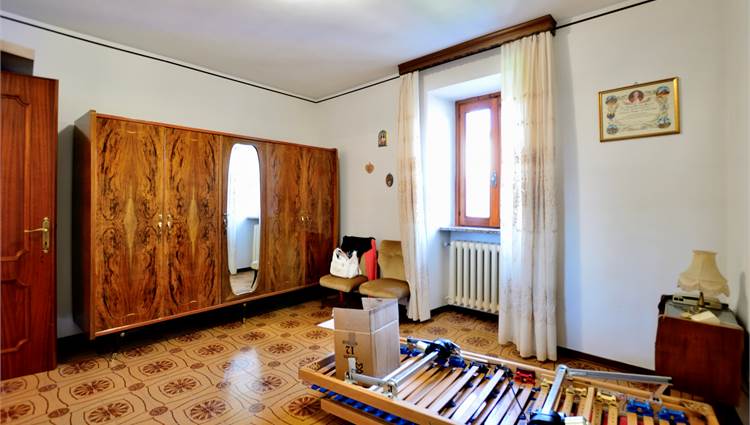 1a camera appartamento al piano primo