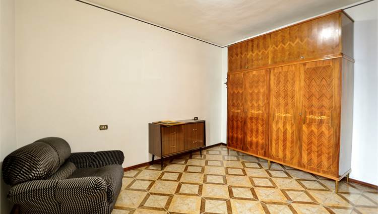 2a camera appartamento al piano primo