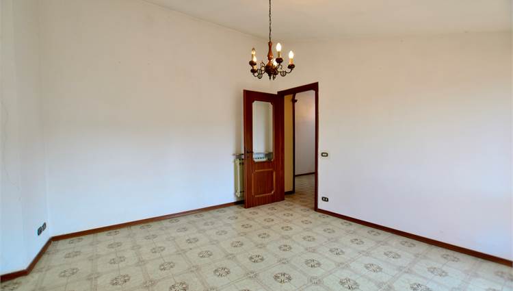 Soggiorno appartamento al piano secondo